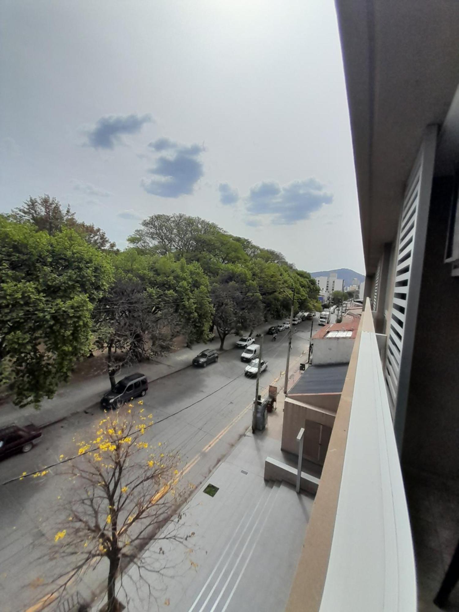 Departamento Centrico Plaza Alvarado Con Cochera Salta Ngoại thất bức ảnh